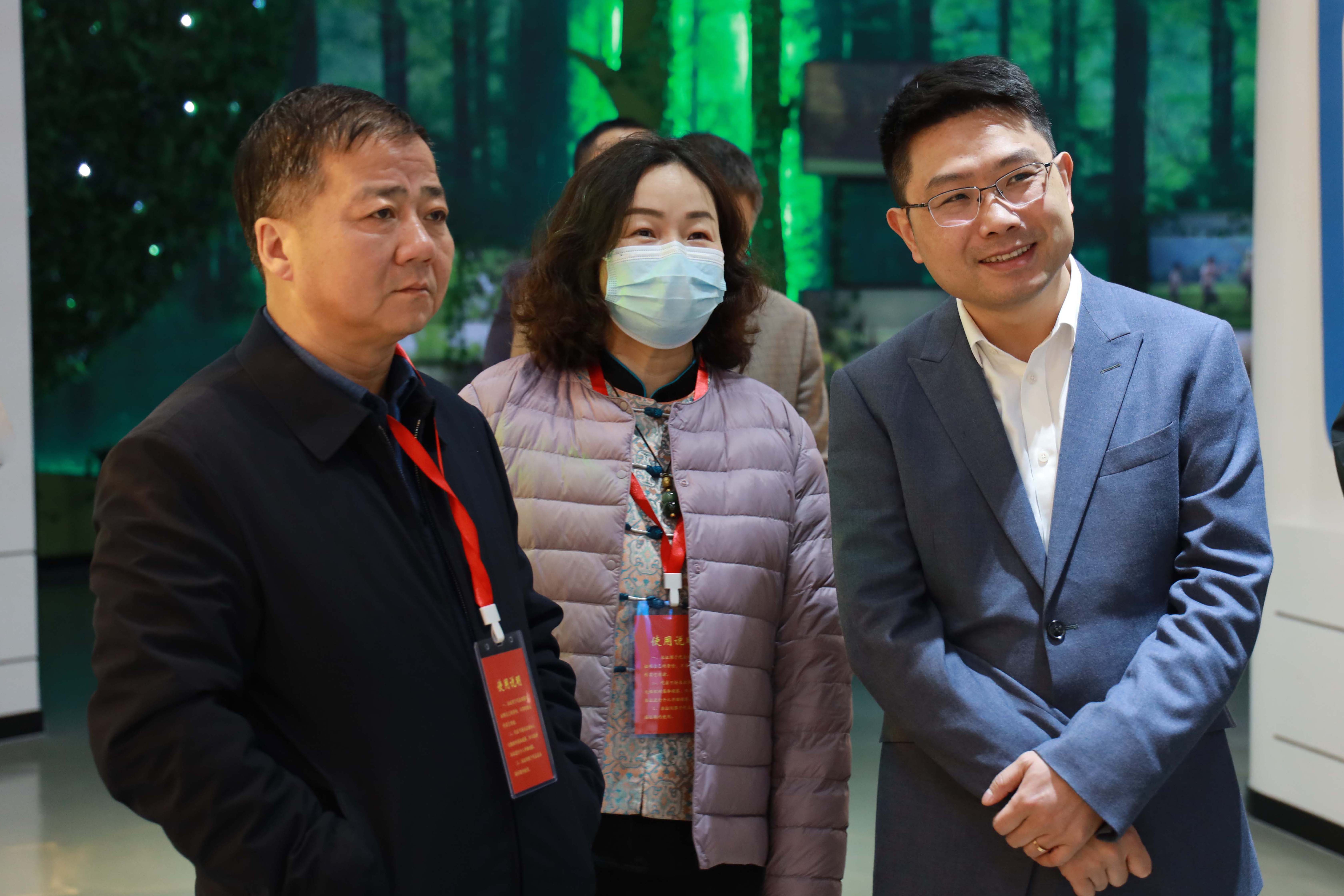 5M7A2211.jpg 5M7A2211.jpg